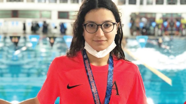 Anabilim'e Yüzme Şampiyonası'nda 12 madalya
